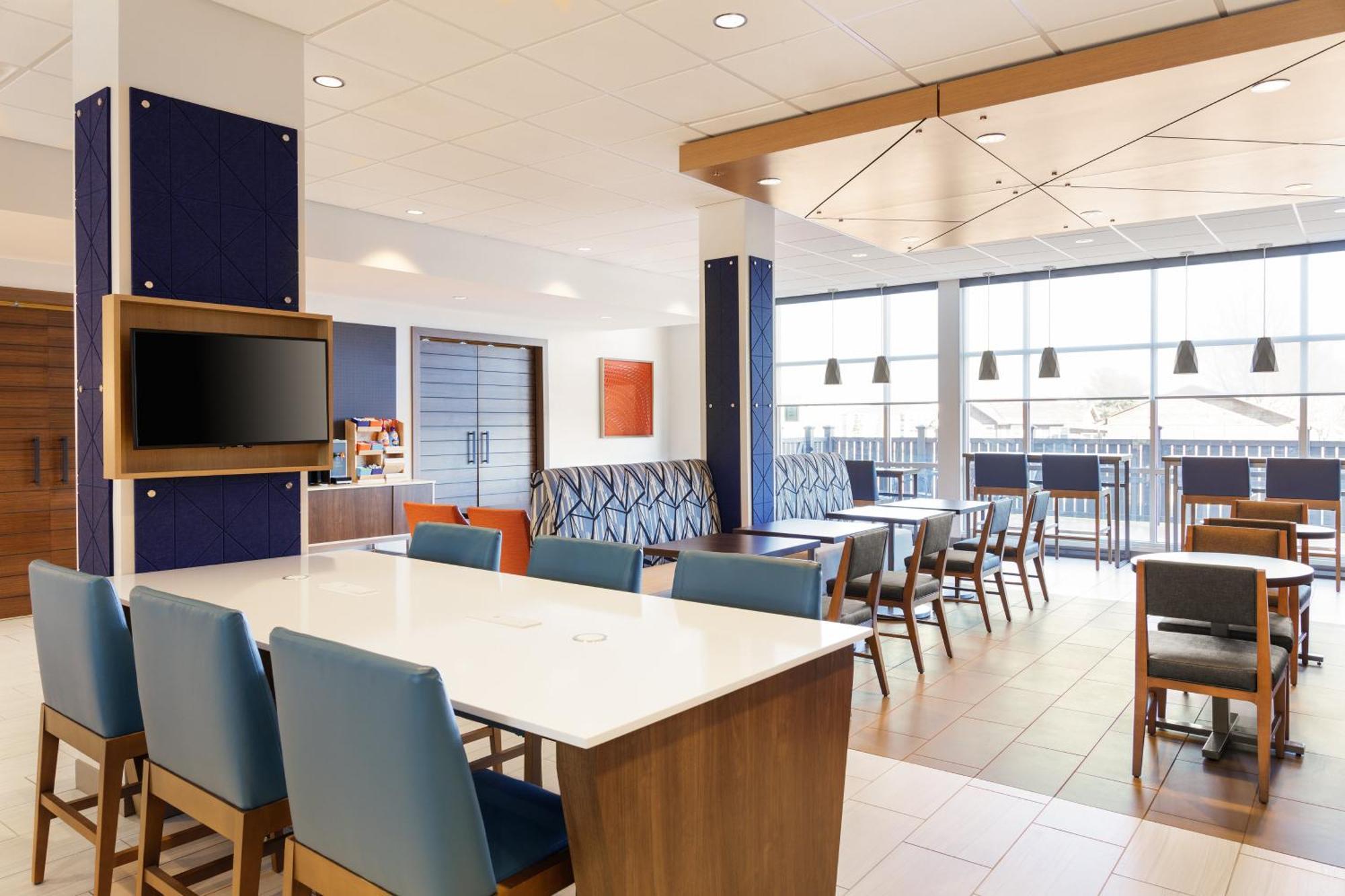 Holiday Inn Express & Suites Chicago - Matteson By Ihg Экстерьер фото